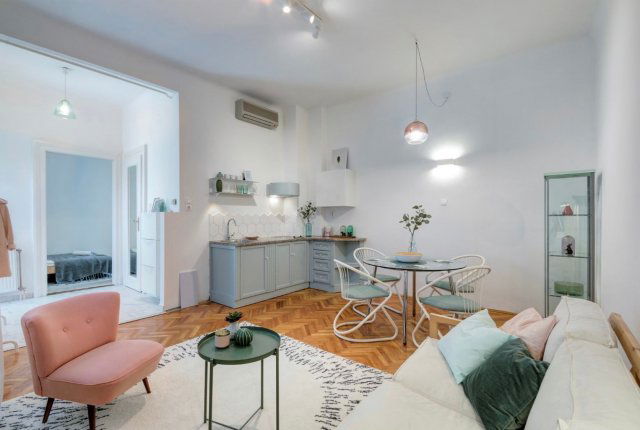 Kiadó téglalakás, albérlet, I. kerületben, Várkert rakparton