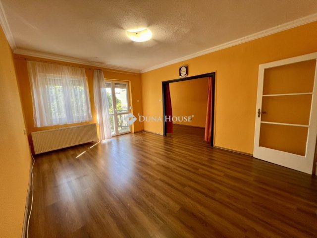 Eladó téglalakás, Ercsiben 55 M Ft, 4 szobás