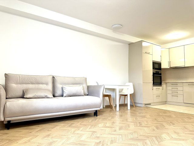 Kiadó téglalakás, albérlet, Győrött 200 E Ft / hó, 2 szobás