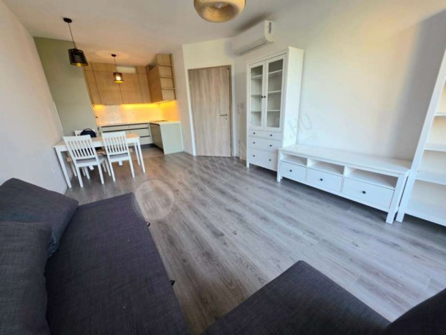 Kiadó téglalakás, albérlet, XIV. kerületben, Angol utcában