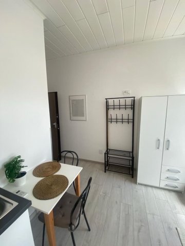 Kiadó téglalakás, albérlet, XVIII. kerületben, Üllői úton