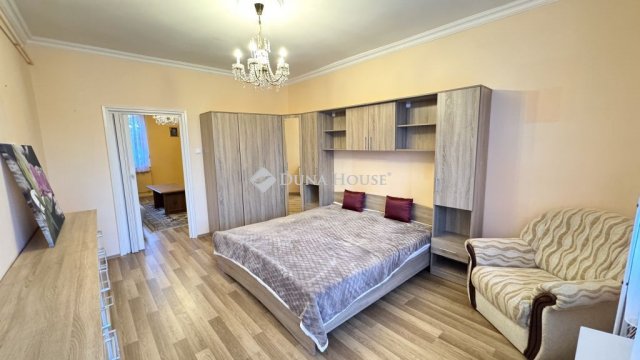 Eladó téglalakás, Szombathelyen 42.9 M Ft, 2 szobás