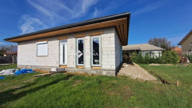 Eladó családi ház, Pilisen 79.8 M Ft, 2+2 szobás