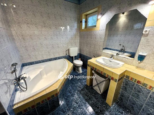 Eladó családi ház, Nagykátán 94 M Ft, 3+1 szobás