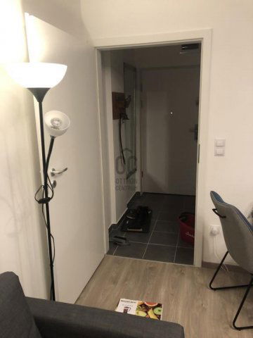 Eladó téglalakás, Budapesten, III. kerületben 98 M Ft, 2 szobás