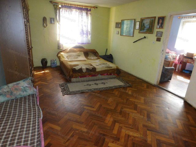 Eladó családi ház, Lengyeltótiban 32.9 M Ft, 12 szobás