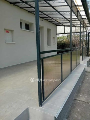 Eladó nyaraló, Hajdúszoboszlón 49.9 M Ft, 3 szobás