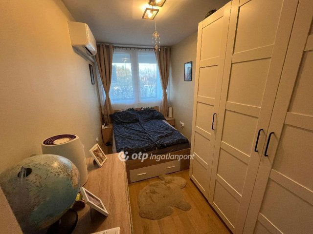 Eladó téglalakás, Mosonmagyaróváron 59.9 M Ft, 1+2 szobás