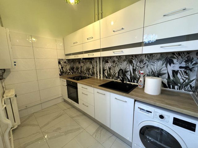 Kiadó téglalakás, albérlet, V. kerületben, Balassi Bálint utcában