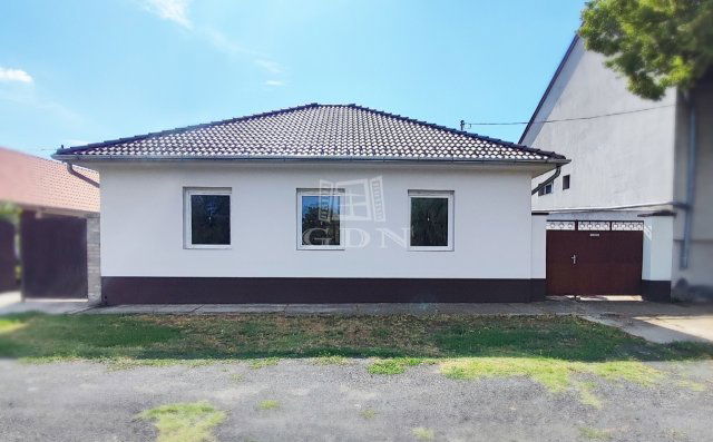 Eladó családi ház, Sükösdön 28 M Ft, 4 szobás