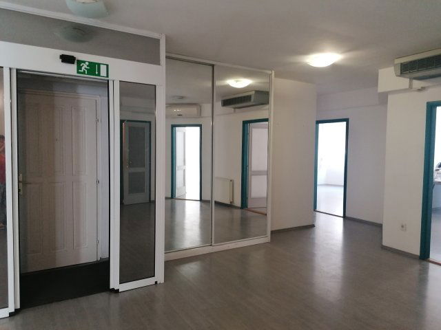 Kiadó iroda, Győrött 75 E Ft / hó, 1 szobás