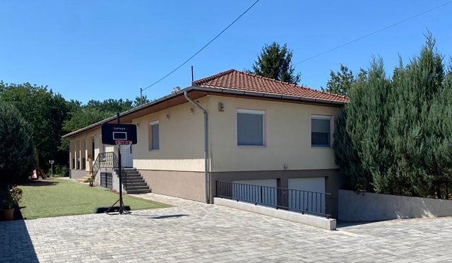 Eladó családi ház, Nyíregyházán, Kemecsei úton 92.9 M Ft