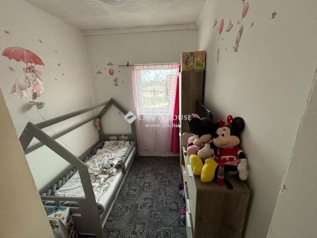 Eladó ikerház, Csóron 79.9 M Ft, 5 szobás / költözzbe.hu