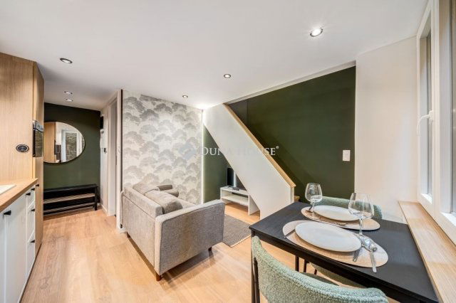 Eladó téglalakás, Budapesten, VI. kerületben 58.9 M Ft, 2 szobás