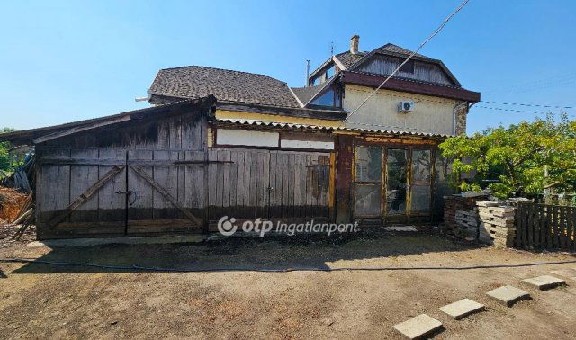Eladó családi ház, Tiszalökön 34.9 M Ft, 5 szobás