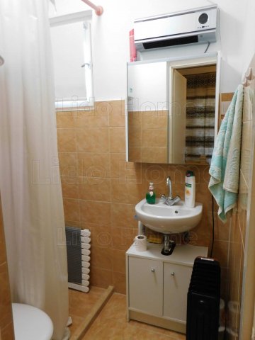 Eladó nyaraló, Dombóváron 25 M Ft, 1+3 szobás