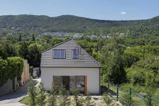 Eladó téglalakás, Budapesten, III. kerületben 169.5 M Ft