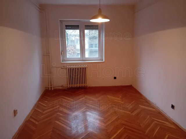 Eladó téglalakás, Várpalotán 27.5 M Ft, 2 szobás