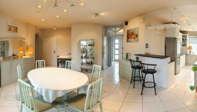 Eladó családi ház, Budapesten, XVI. kerületben, Kenéz utcában