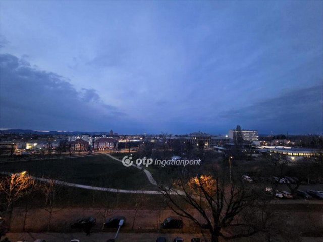 Eladó panellakás, Budapesten, IV. kerületben 73.9 M Ft