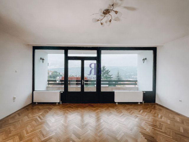 Kiadó téglalakás, albérlet, II. kerületben, Vöröstorony utcában