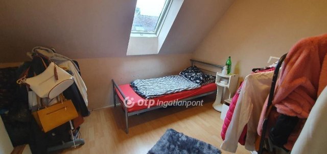 Eladó családi ház, Veszprémben 61.9 M Ft, 2+2 szobás