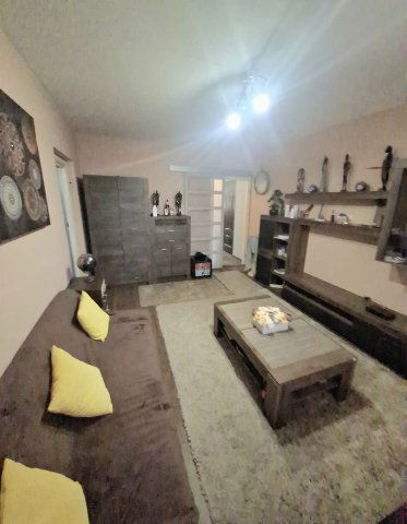 Eladó panellakás, Debrecenben 61.9 M Ft, 2+2 szobás