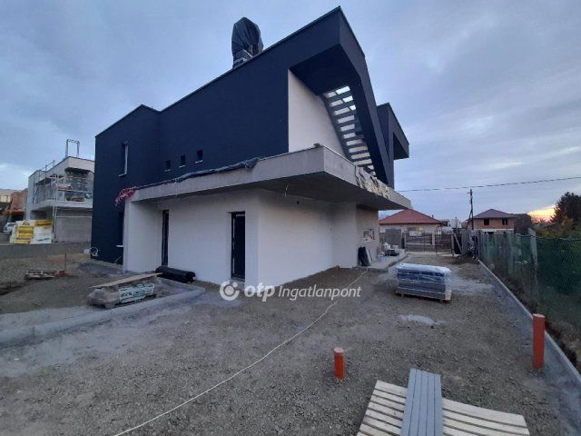 Eladó családi ház, Budapesten, XVII. kerületben 97.9 M Ft