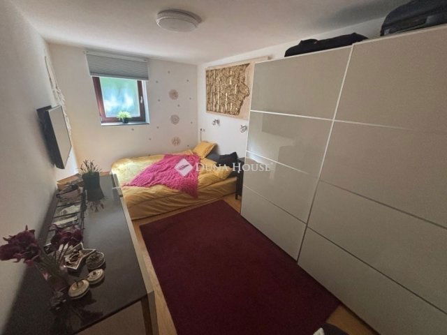 Eladó téglalakás, Budapesten, III. kerületben 83 M Ft, 3 szobás