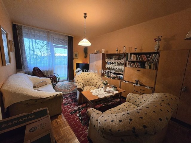 Eladó téglalakás, Veszprémben 47.9 M Ft, 1+1 szobás