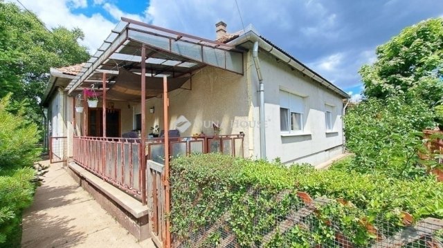 Eladó családi ház, Sülysápon 99 M Ft, 6+1 szobás