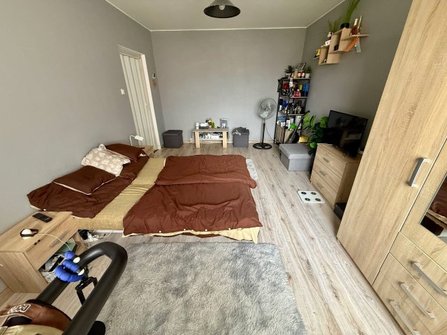 Eladó panellakás, Móron 39.9 M Ft, 2 szobás