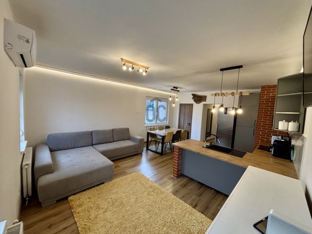 Eladó családi ház, Debrecenben 105 M Ft, 4 szobás