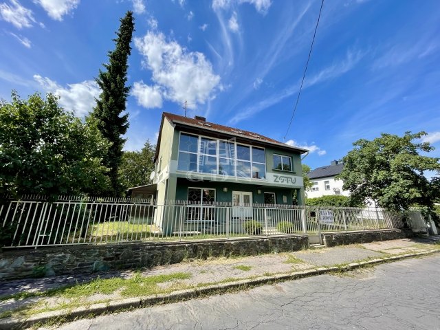 Eladó családi ház, Szombathelyen 119 M Ft, 9+1 szobás