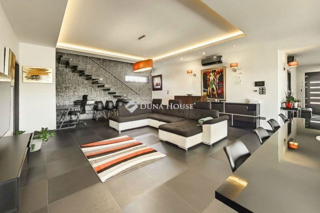 Eladó családi ház, Dabason 179 M Ft, 4 szobás