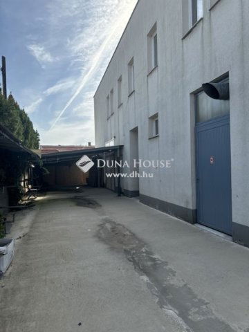 Eladó ipari ingatlan, Budapesten, XX. kerületben 480 M Ft