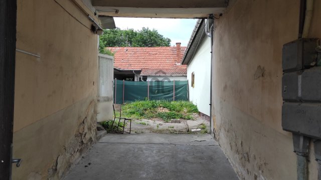 Eladó családi ház, Egerben 39.8 M Ft, 3 szobás