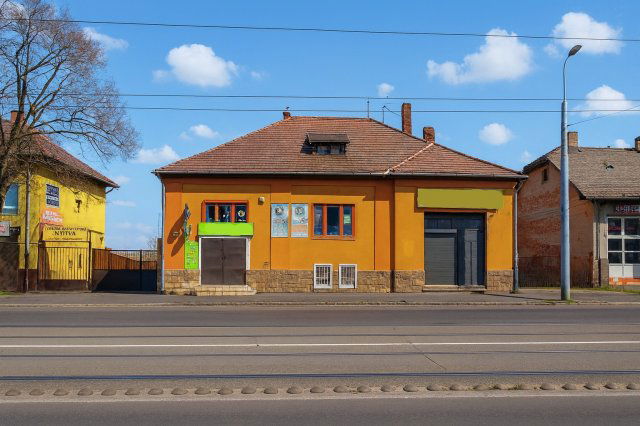 Eladó családi ház, Miskolcon 89.9 M Ft, 7+1 szobás