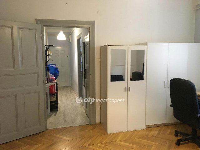 Eladó téglalakás, Budapesten, III. kerületben 59.9 M Ft