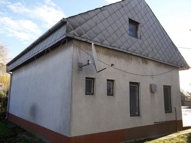 Eladó üzlethelyiség, Móron 45 M Ft / költözzbe.hu