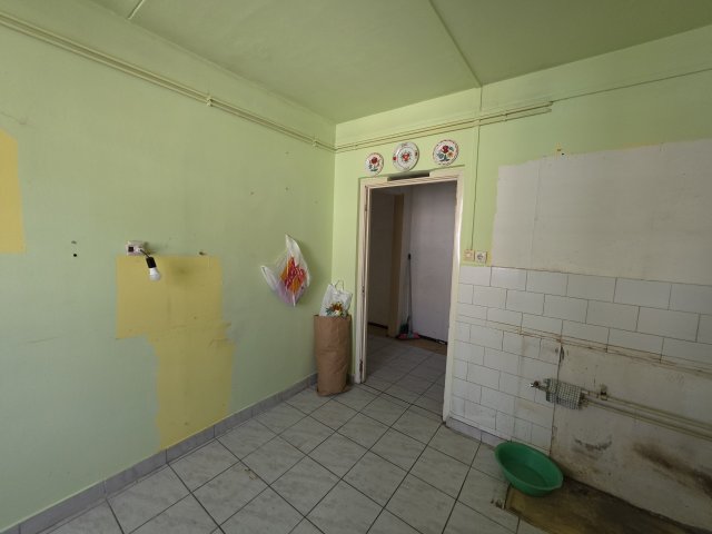 Eladó panellakás, Sajószentpéteren 27.9 M Ft, 2 szobás