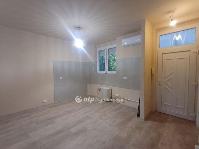 Eladó téglalakás, Budapesten, XX. kerületben 62.5 M Ft