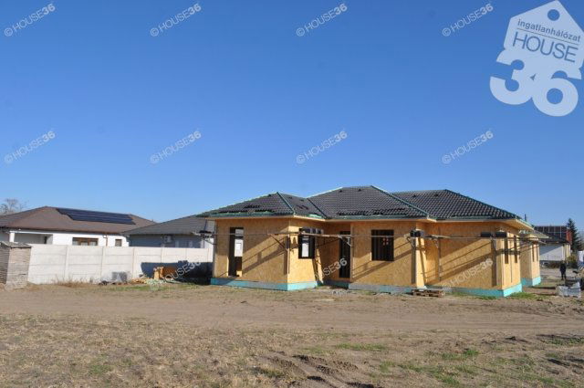 Eladó családi ház, Kecskeméten 105 M Ft, 4 szobás