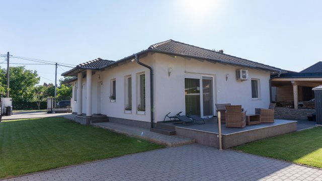 Eladó családi ház, Budapesten, XVIII. kerületben 169 M Ft
