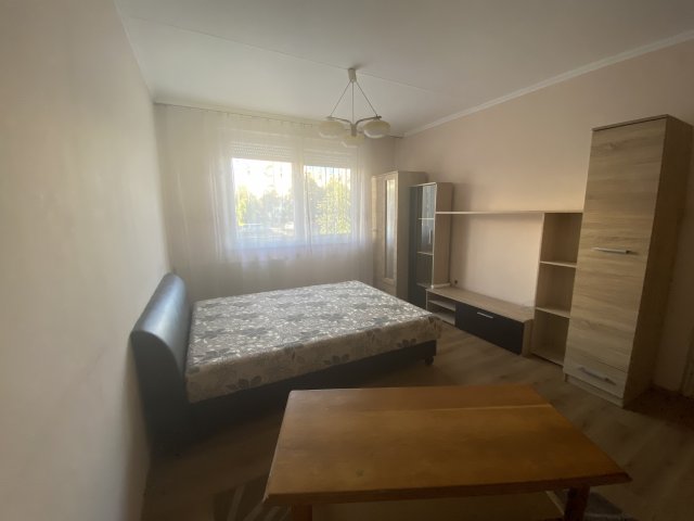 Kiadó panellakás, albérlet, Debrecenben 160 E Ft / hó