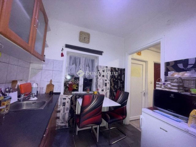 Eladó családi ház, Vecsésen, Gárdonyi Géza utcában 80 M Ft