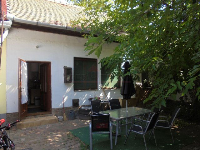Eladó családi ház, Debrecenben 27 M Ft, 1 szobás