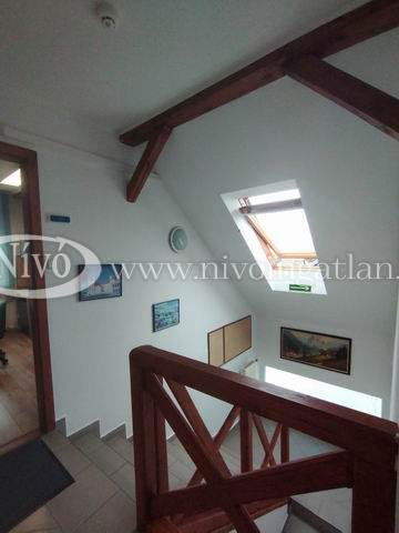 Eladó iroda, Veszprémben 179 M Ft, 10 szobás