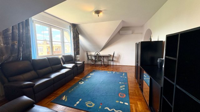 Kiadó téglalakás, albérlet, Debrecenben 350 E Ft / hó, 5 szobás