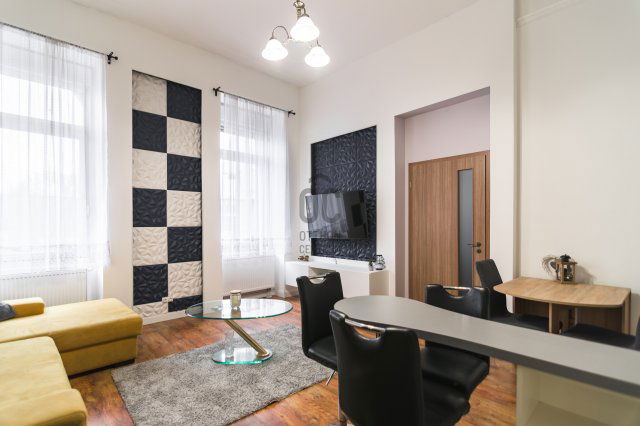 Eladó téglalakás, Budapesten, VII. kerületben, Thököly úton